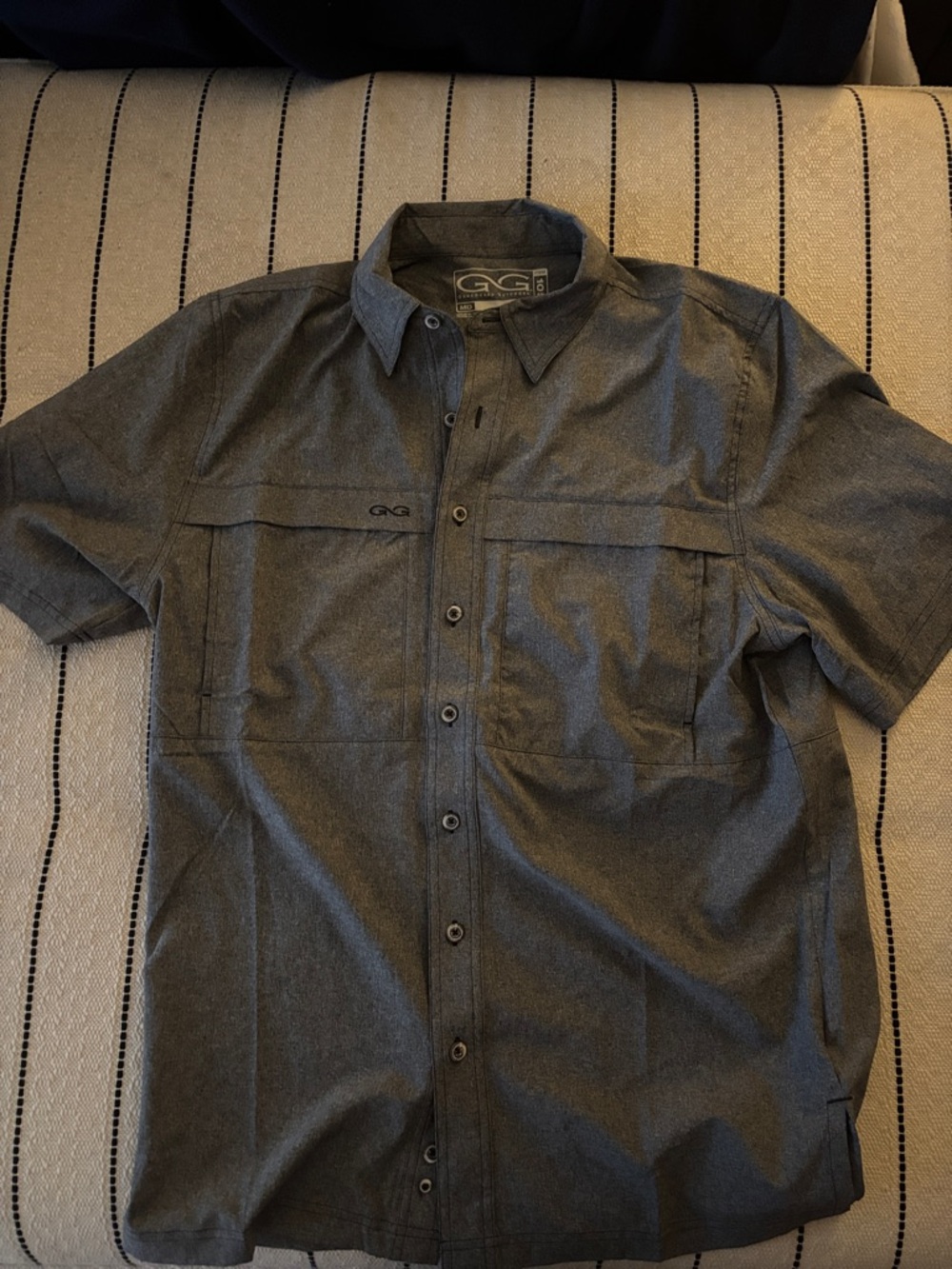 GameGuard Men's Short Sleeve Button-Down Shirt in Charcoal Gray